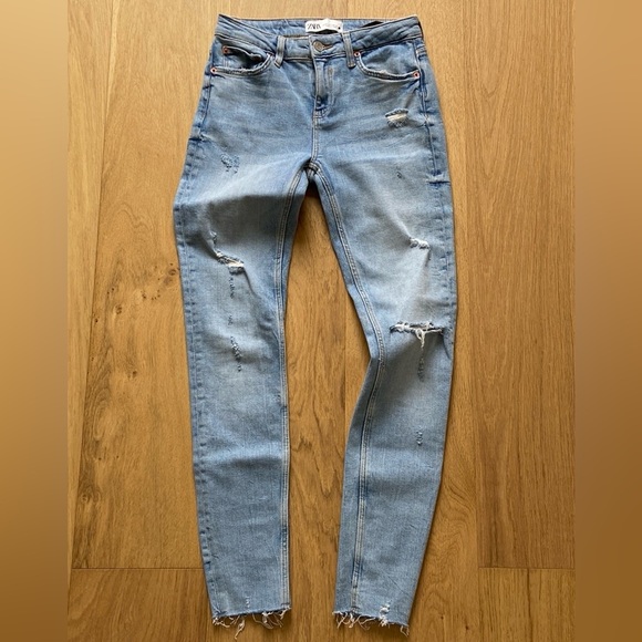 ZARA High Waist Distressed Jeans - Picture 2 of 11